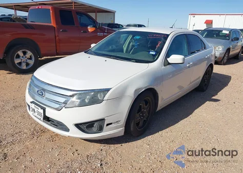 2010 Ford Fusion Se z USA, uszkodzony, nr VIN 3FAHP0HA1AR295211